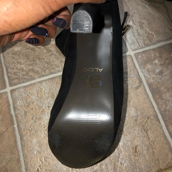 Also boots - Picture 6 of 6